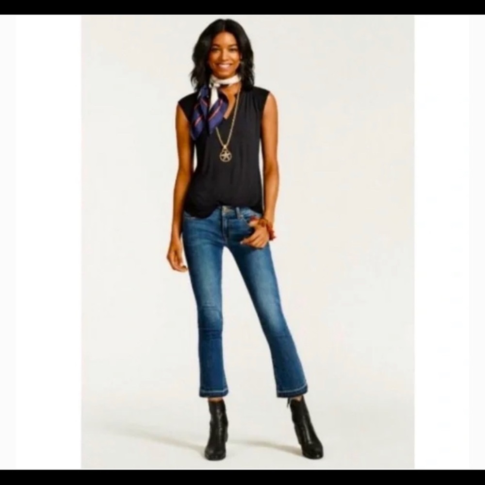 CAbi Kick It Crop Released Fray Hem Flare Jeans Madrid Wash Style 5307 Size 14